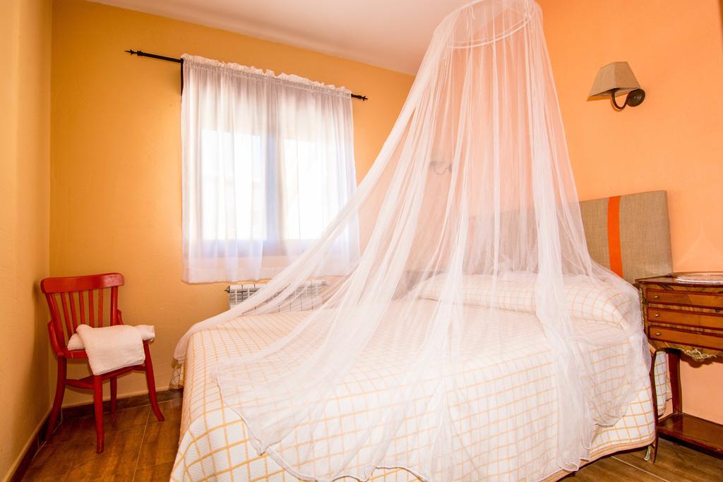 El Lenador II Guest House Hoyos del Espino Bagian luar foto